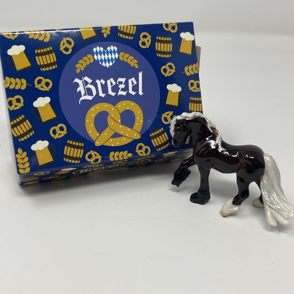 Breyer 2022 Breyerfest Oktoberfest Model Stablemate BREZEL - NIB